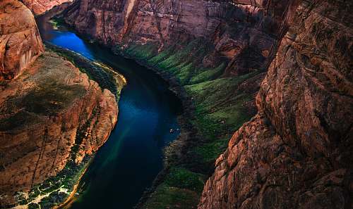 horseshoe bend photo of Horseshoe Bend, Arizoina canyon